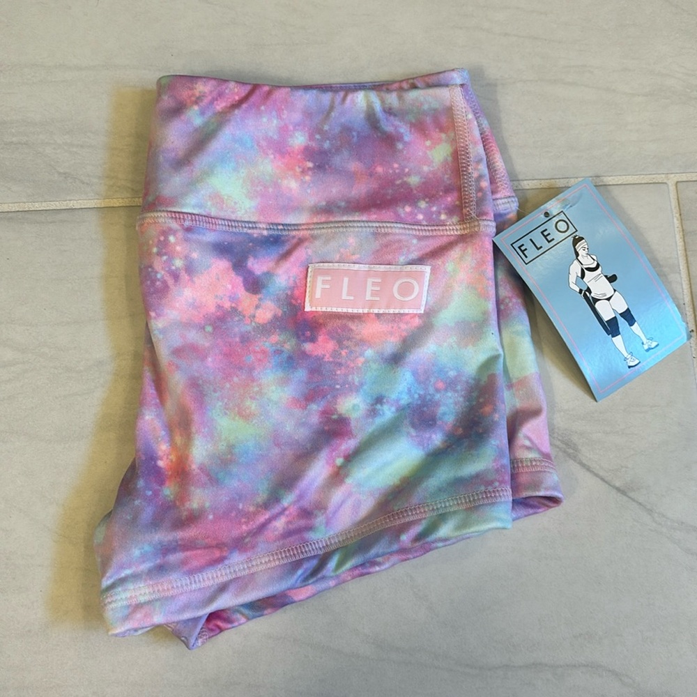 Fleo Shorts